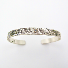 Load image into Gallery viewer, Silver Stackable Hammered Cuff with Diamond
